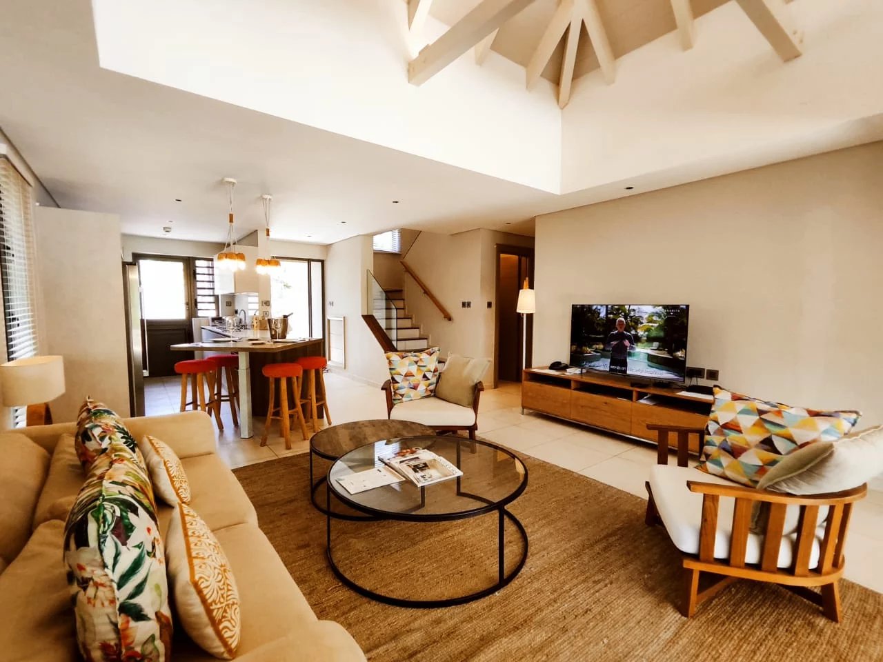 Villa contemporaine – 4 suites – Piscine & jardin paysager - Alpina